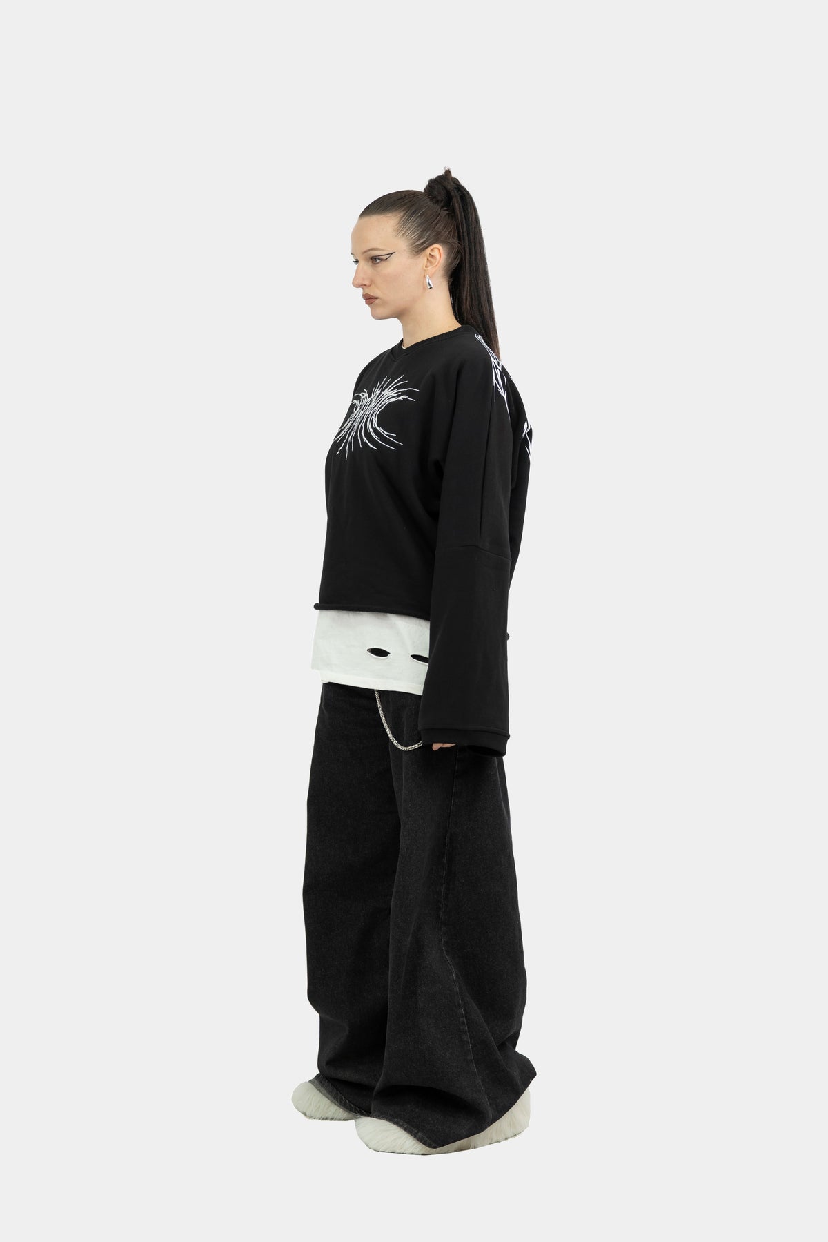 001 CROPPED CREWNECK