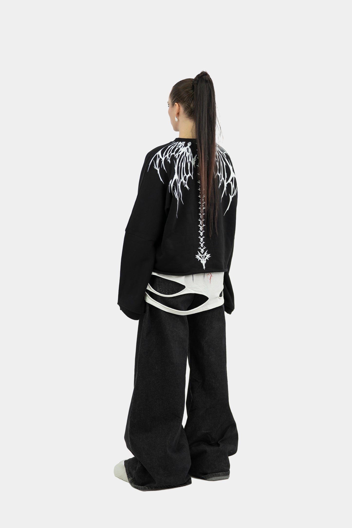 001 CROPPED CREWNECK