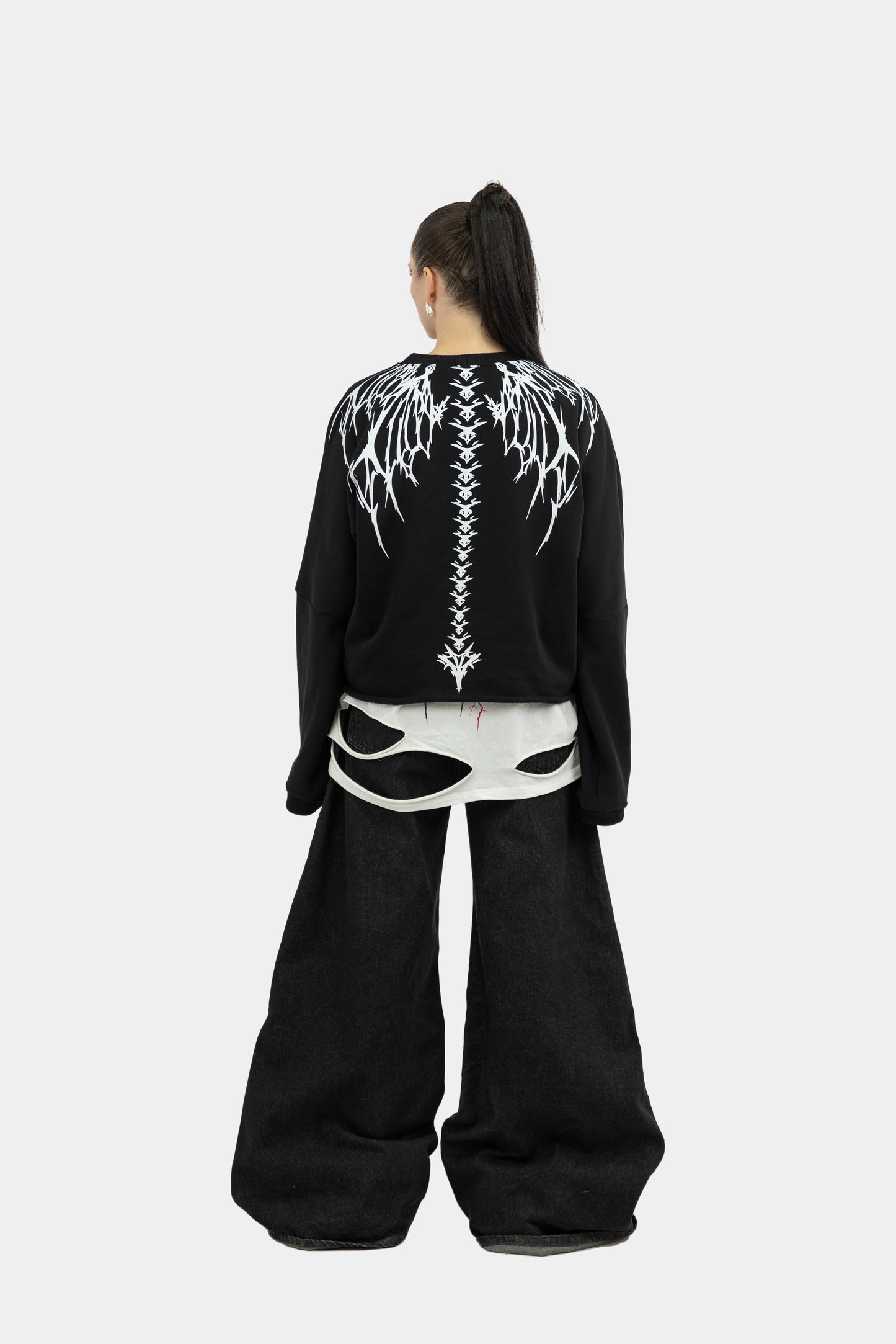 001 CROPPED CREWNECK