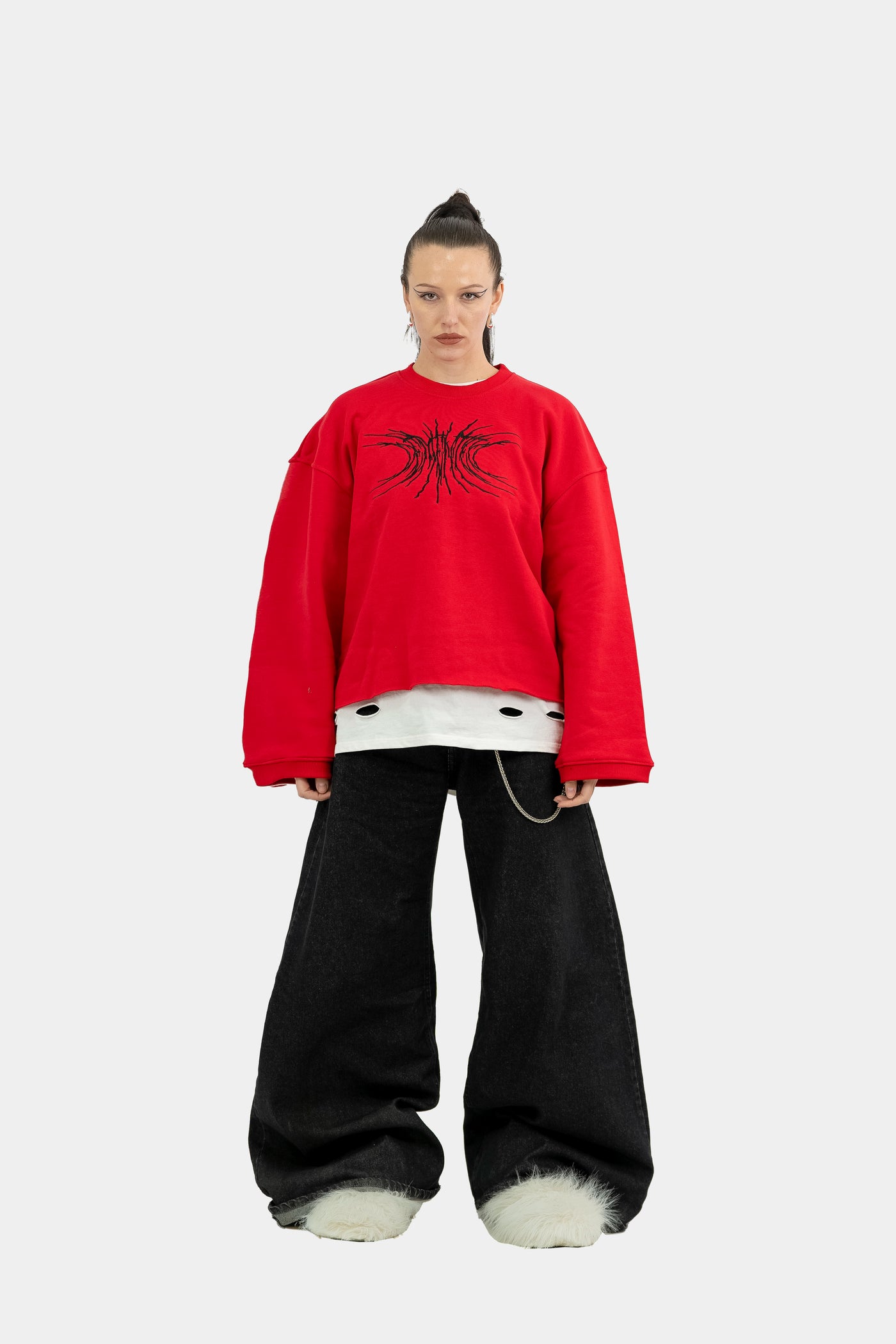 007 RED CREWNECK