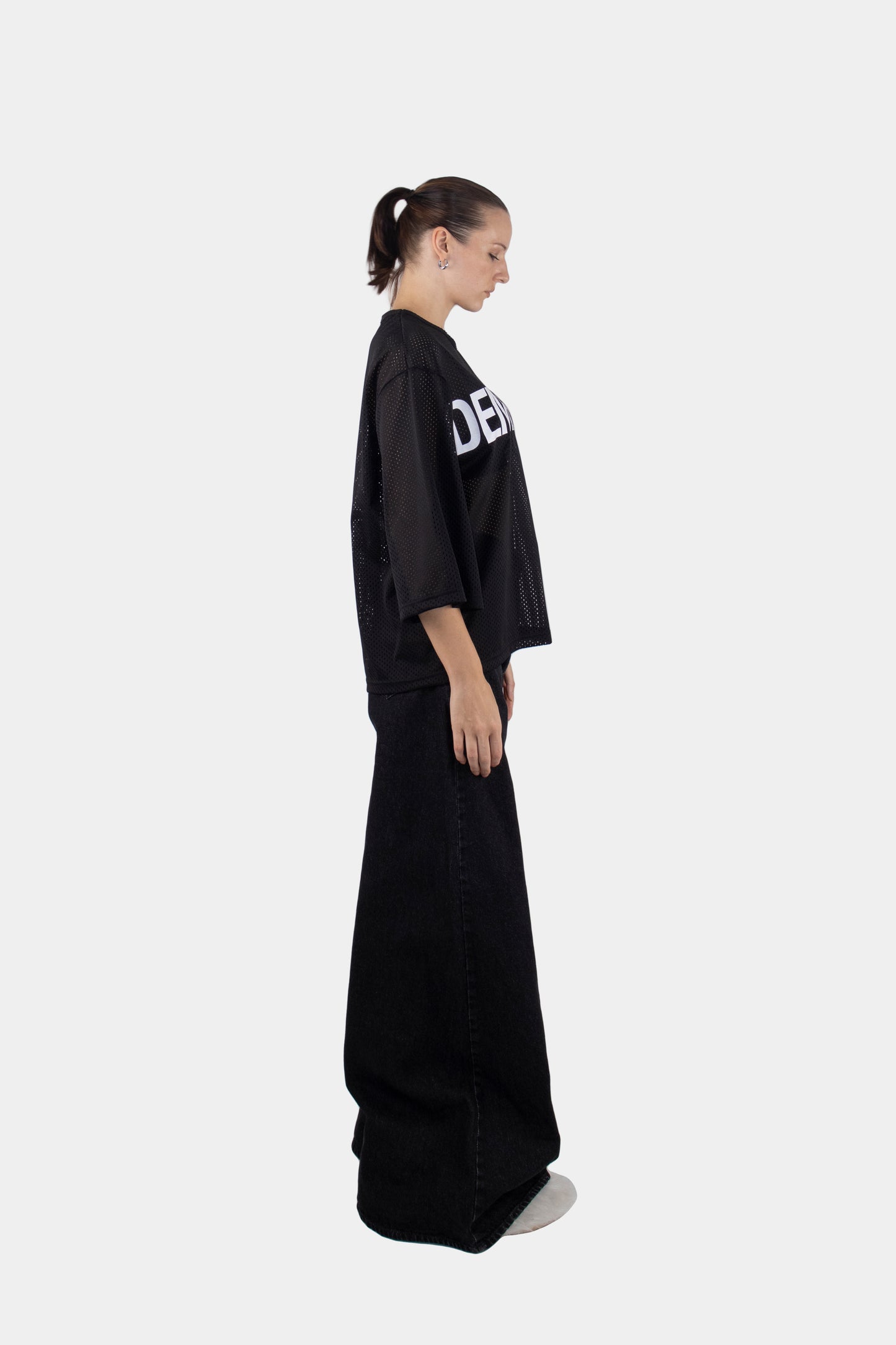 003 GRID TEE