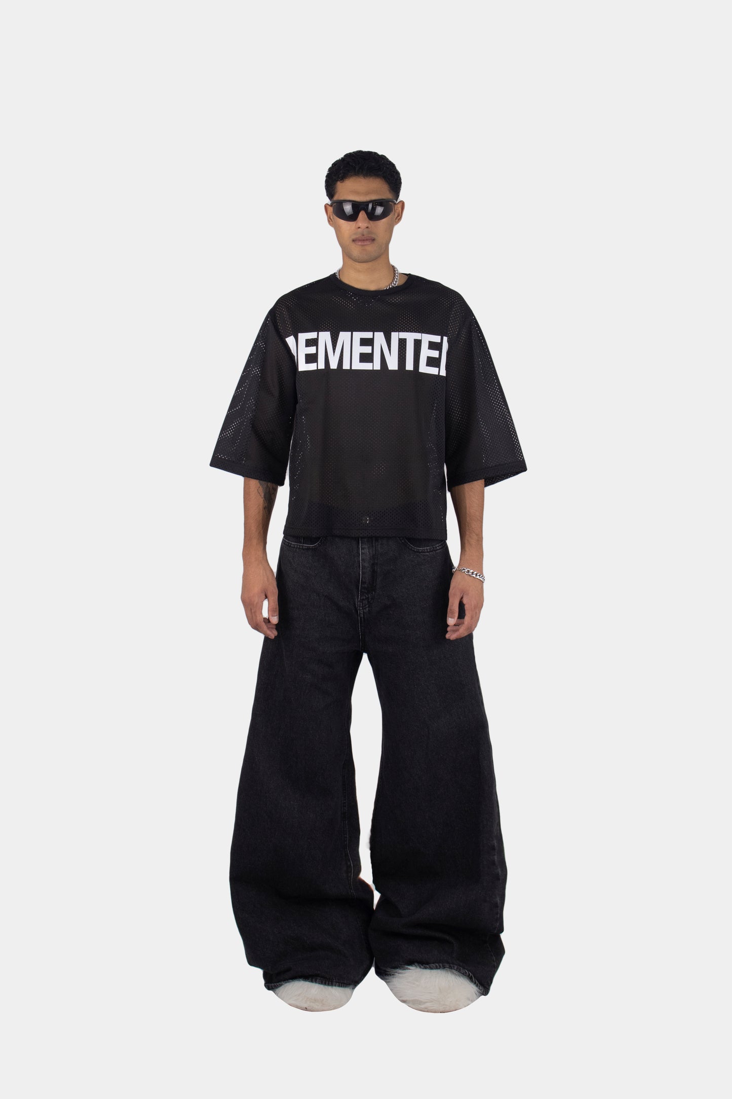 003 GRID TEE