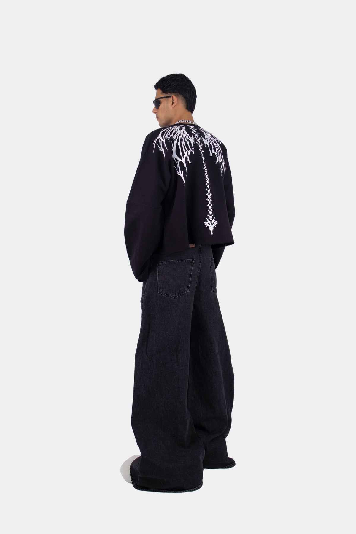 001 CROPPED CREWNECK