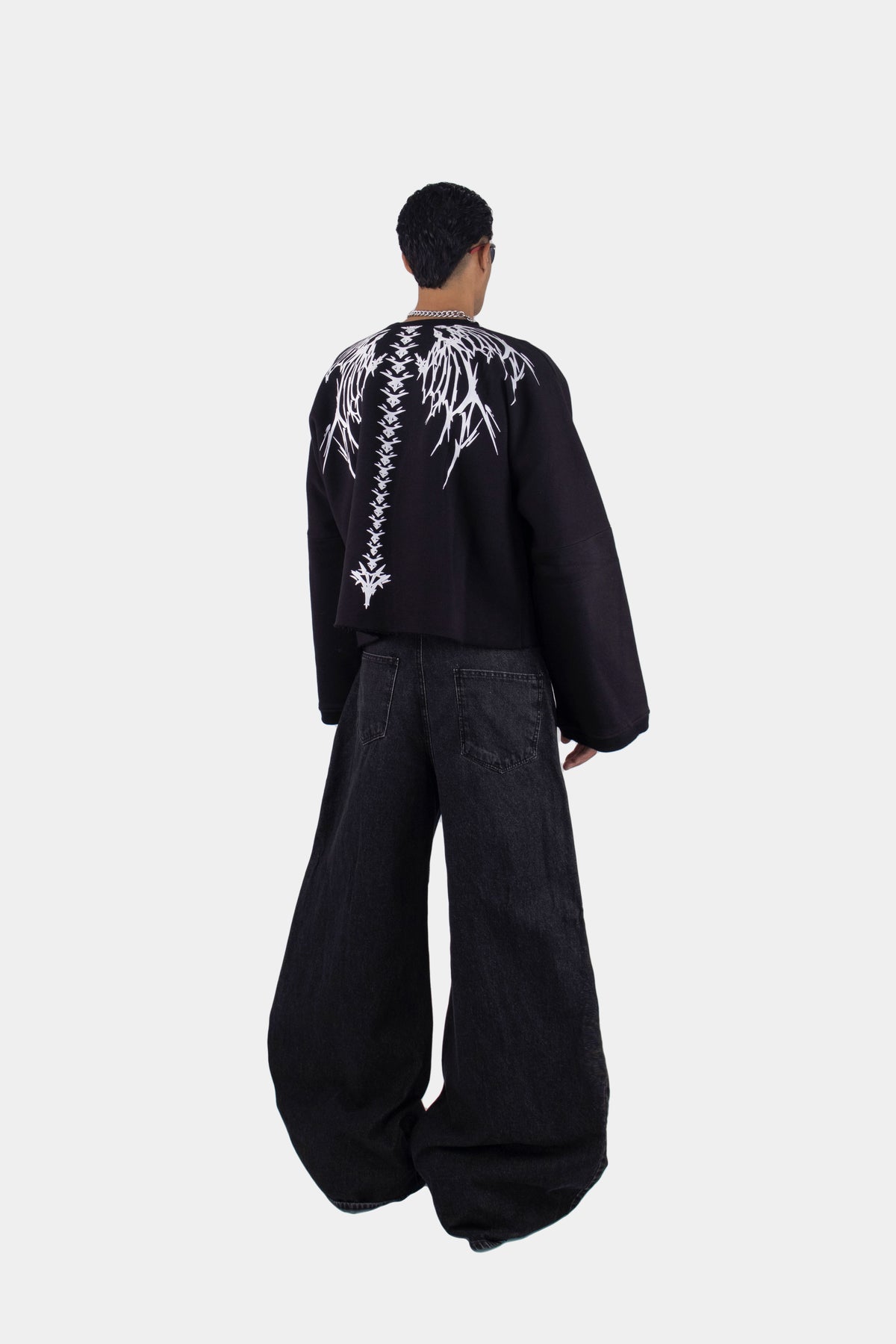 001 CROPPED CREWNECK