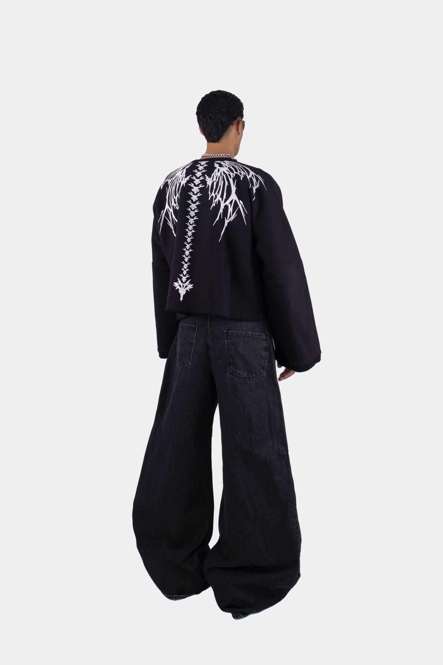 001 CROPPED CREWNECK